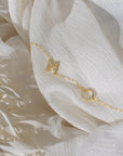 SIDEWAY PAVE INITIAAL | Aangepaste zijwaartse initiaal ketting