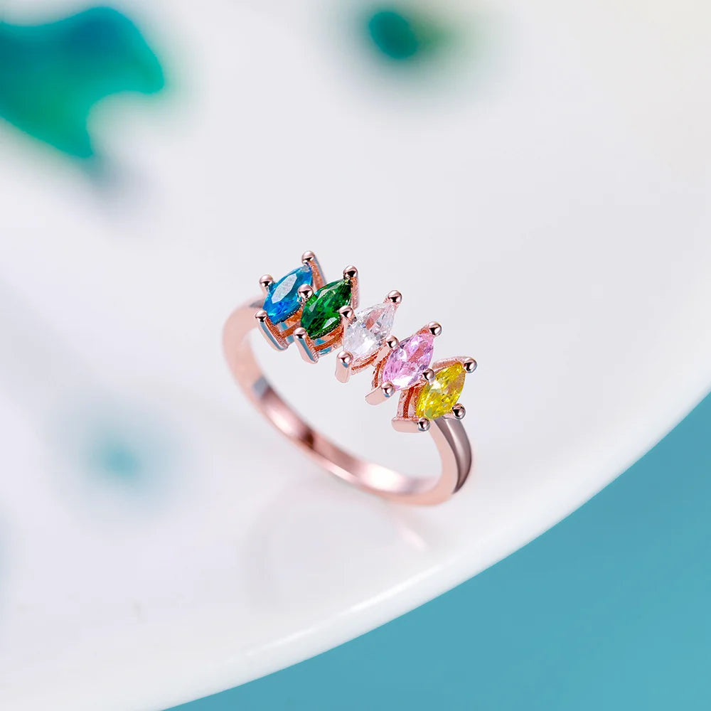 LILIAN | Custom-built Gemstone Family Ring