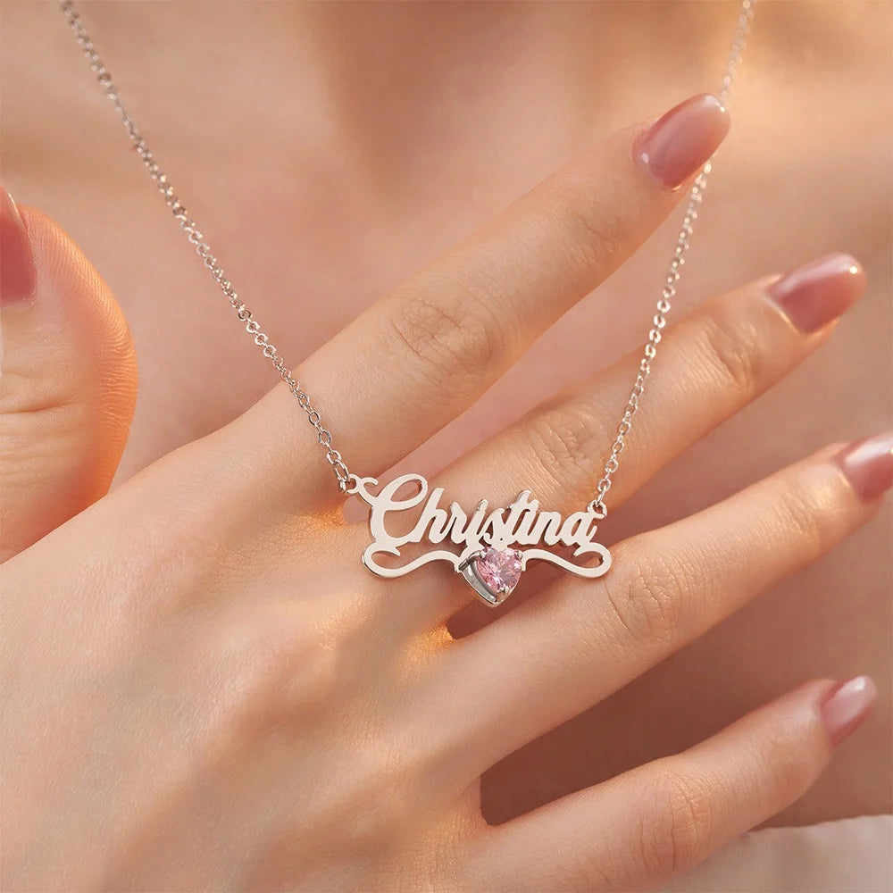 HEARTH NAME | Gepersonaliseerde minimalistische naamketting met hart geboortesteen