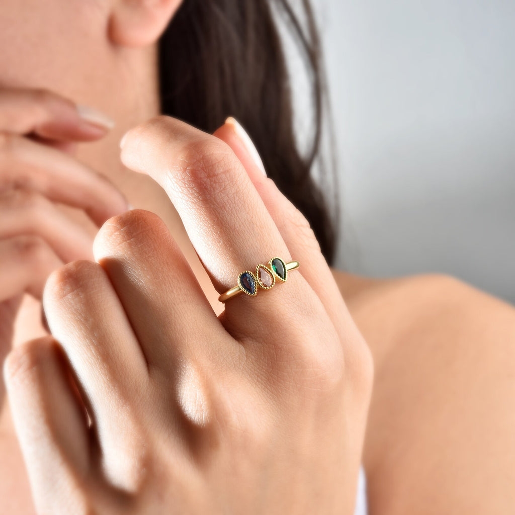 ARYEL | Personalized 1-5 Birthstones Ring