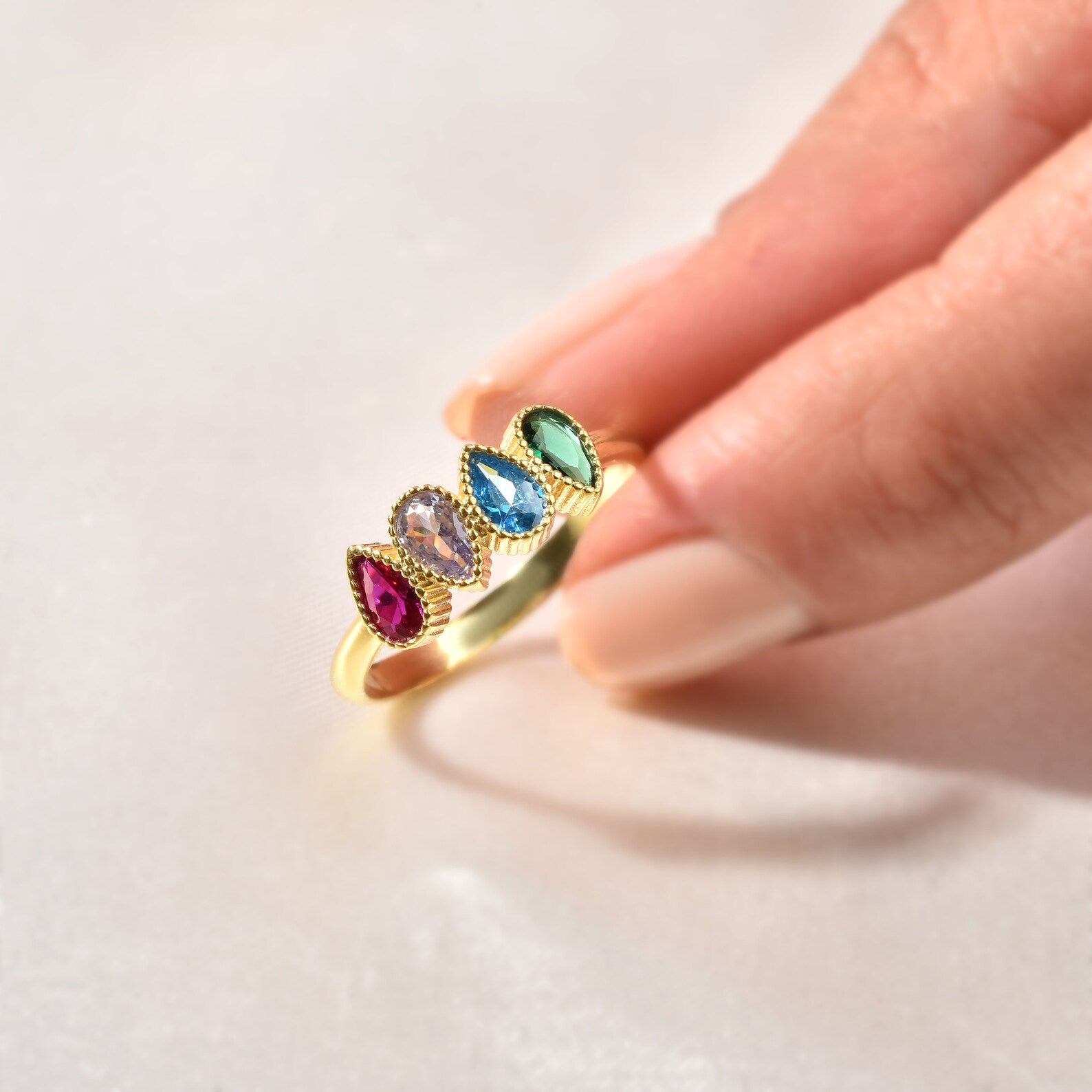 ARYEL | Personalized 1-5 Birthstones Ring