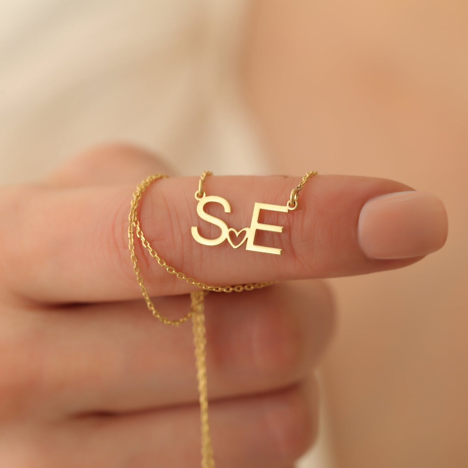 DAINTY INITIAL HEARTH | Personalized Initial Dainty Necklace