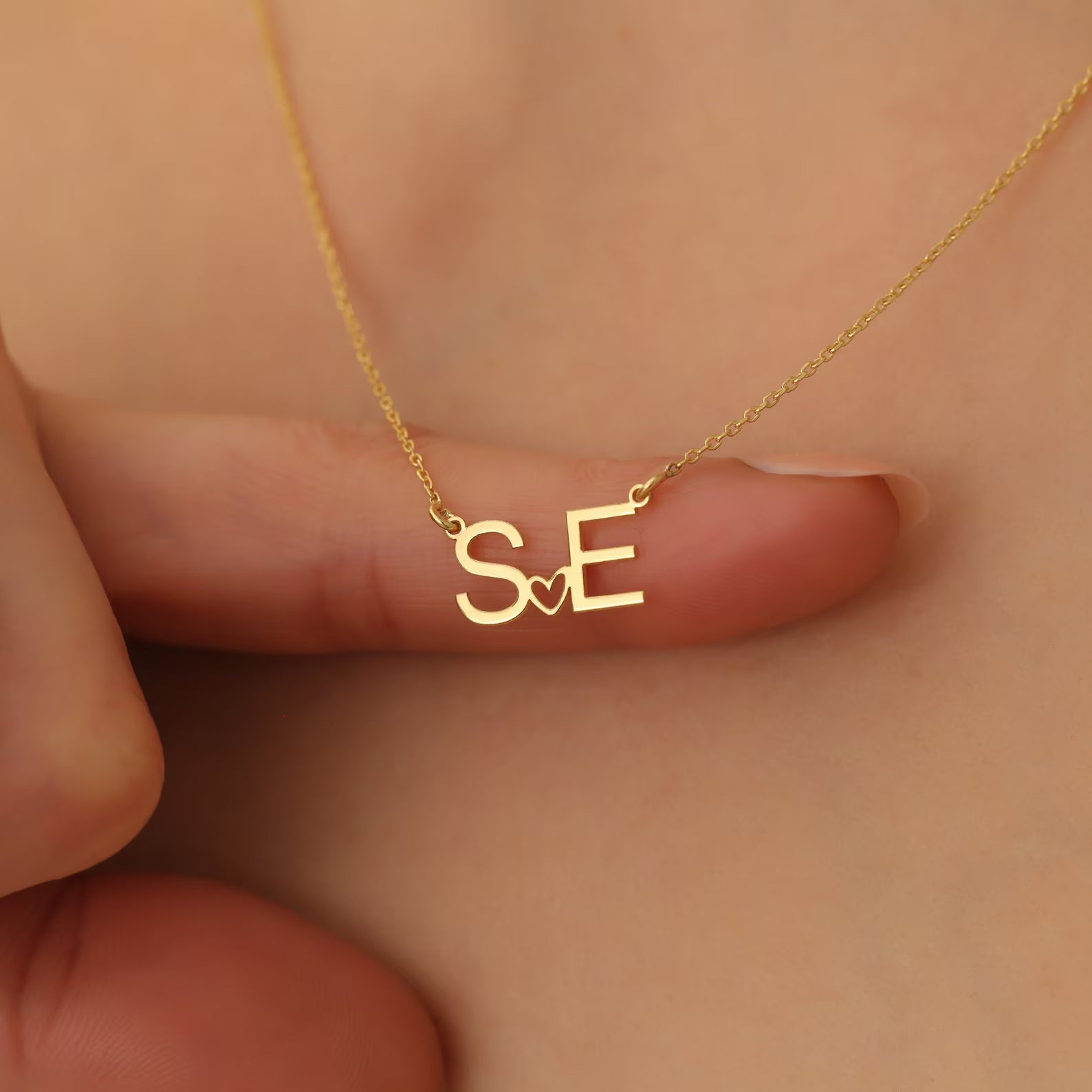 DAINTY INITIAL HEARTH | Personalized Initial Dainty Necklace
